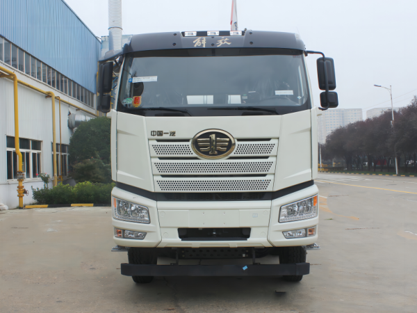 凌宇解放混動(dòng)攪拌車(chē)的特點(diǎn)有哪些？